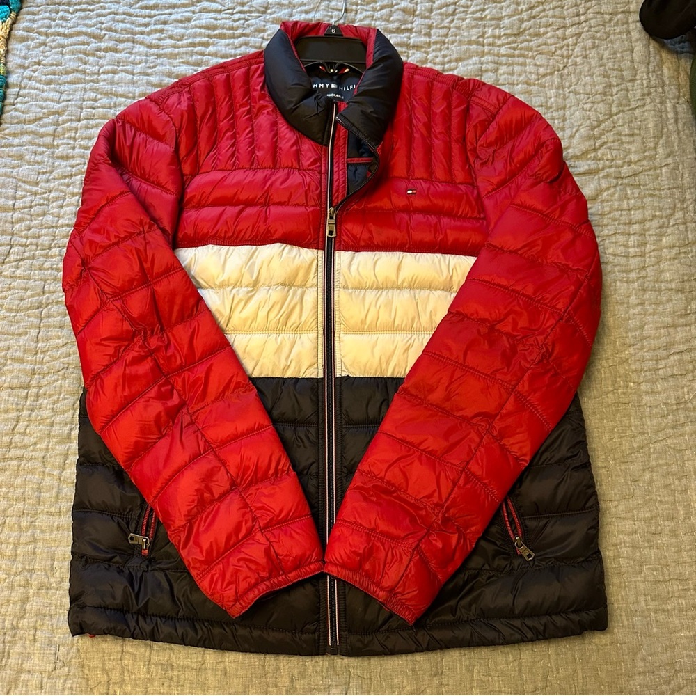Tommy Hilfiger Men's Red, White, and Navy Puffer Jacket